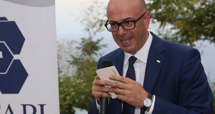 Proposto bollino blu per le aziende che praticano l’alternanza scuola-lavoro