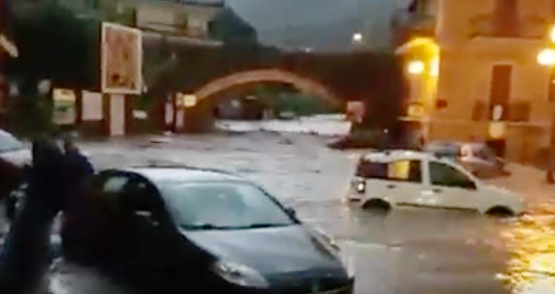 Maltempo, Giardini Naxos sott’acqua VIDEO