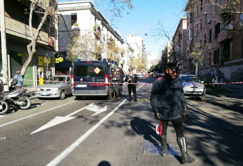 Catania, bomba fuori da ufficio postale: ma è un falso allarme