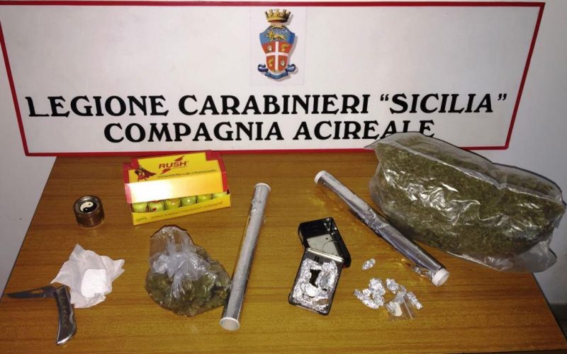 Acireale: confezionava hashish e marijuana in casa. Arrestato