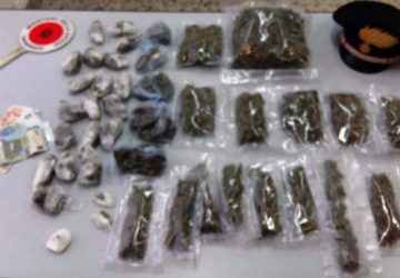 Blitz antidroga a Belpasso: sequestrate cocaina e marijuana. Un arresto