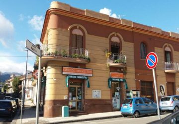 Mascali, tentato furto in una parafarmacia