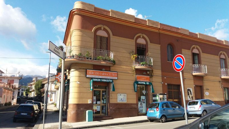 Mascali, tentato furto in una parafarmacia