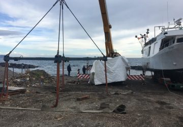 Mascali, attentato incendiario cantiere navale: indagini serrate dei Cc