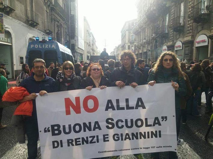 Catania che si oppone alla legge “107”