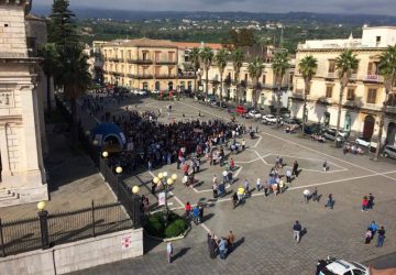 Ospedale, quel corteo che ha attraversato una citt&agrave; apatica VIDEO