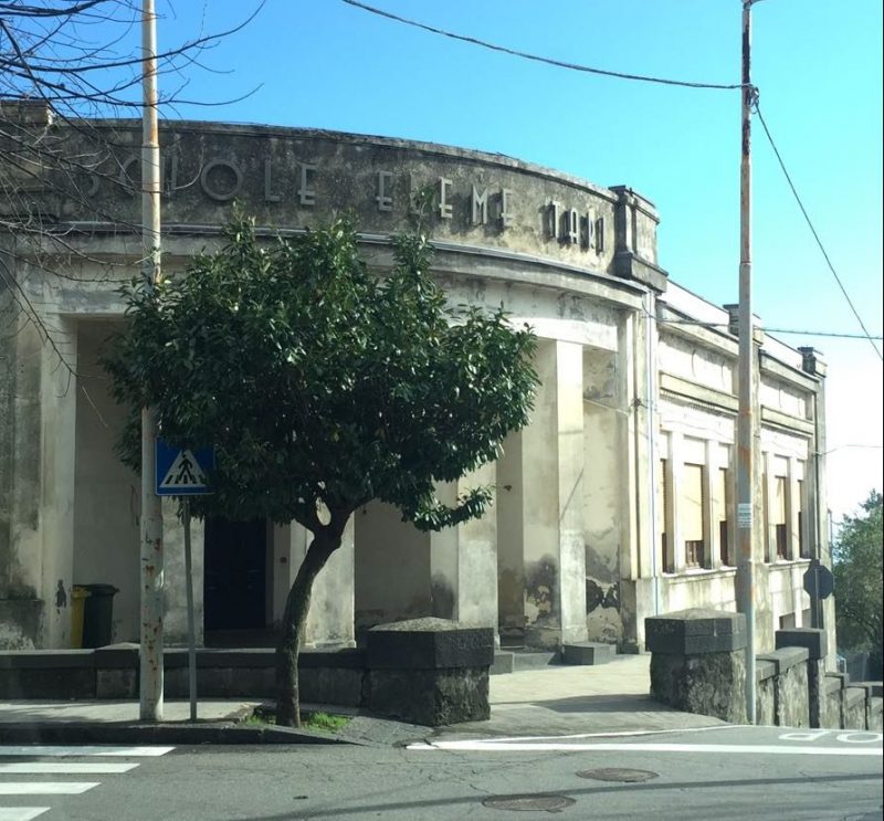 S.Alfio, sgomberata aula di una scuola per gravi infiltrazioni