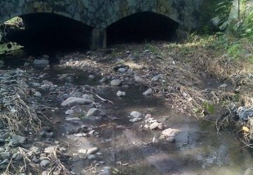 Giarre, scolmatore intasato: reflui fognari nel torrente Macchia. Diffida al sindaco VIDEO FOTO