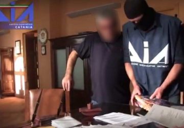 Tangenti al Comune di Aci Catena: chiesti 5 anni e 4 mesi per Maesano