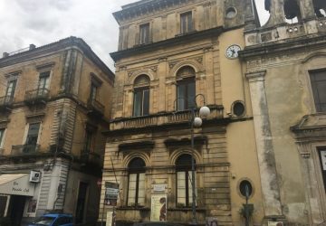 Dopo il caos sui parchi inclusivi, nuova "sberla" per l'Amministrazione Cantarella. Il Tribunale reintegra l'ing.Leonardi