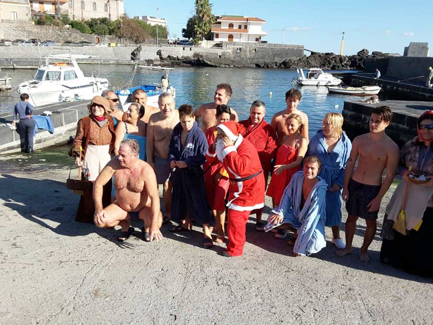 Acireale: nella frazione di Stazzo “bagno di Santo Stefano”