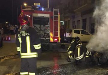 Riposto, duplice incendio auto doloso