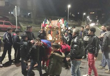 I ragazzi di Monte Po si costruiscono la propria Candelora