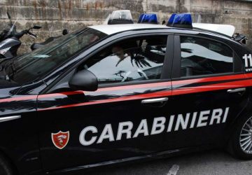 Controlli antidroga dei carabinieri da Giardini a Santa Teresa: cinque arresti