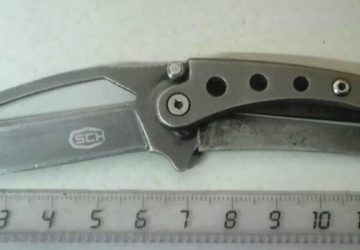 Ubriaco minaccia di morte la moglie con un coltello: in manette