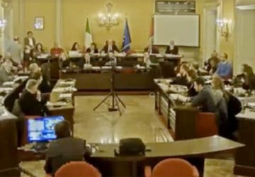 Acireale, il Consiglio comunale approva la riscossione unificata dei tributi