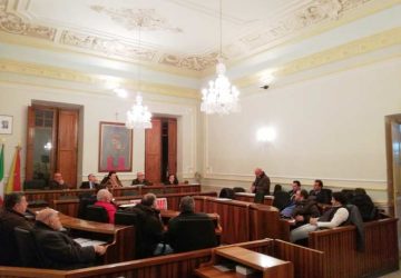 Riposto: in Consiglio un apposito regolamento per la pubblicazione degli avvisi