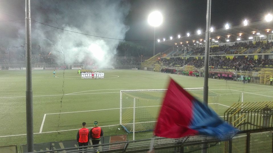 Calcio: Natale in bianco per il Catania. Quattro sberle dalla Juve Stabia