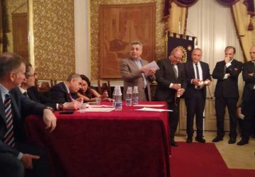 Il Rotary Giarre ha donato una stazione meteorologica ai comuni di Milo e S.Alfio