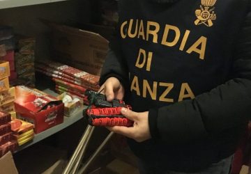 Catania, maxi sequestro di artifizi pirotecnici