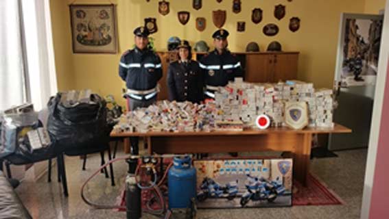Fiumefreddo: furto con spaccata a tabacchi. Recuperata la refurtiva