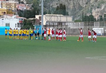 Calcio: pirotecnico 3-3 tra Sporting Taormina e Giarre