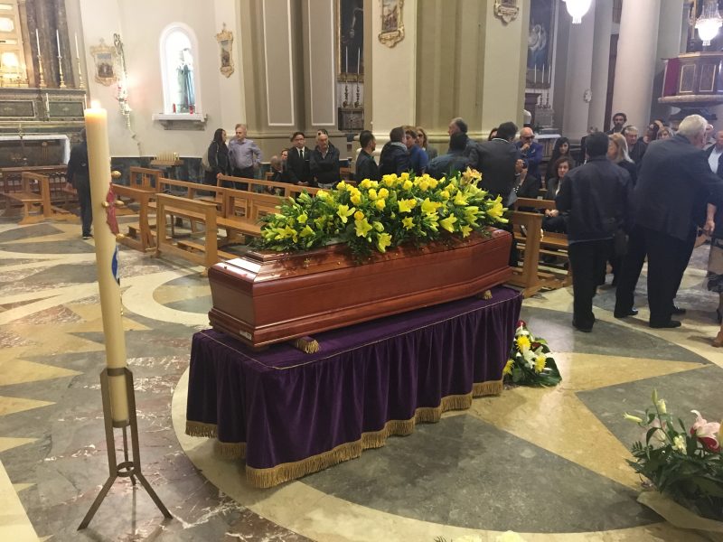 Giarre si ferma per Alfio Di Maria. Oggi pomeriggio i funerali al Duomo VIDEO