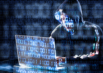 “Preleva” online 60.000 euro, ma non dal suo conto: denunciato