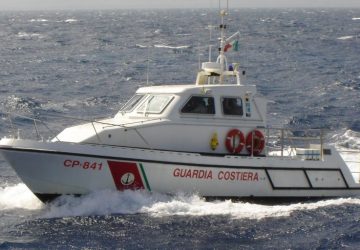 Sub disperso ad Acitrezza. Ricerche di Guardia Costiera e Vigili del fuoco