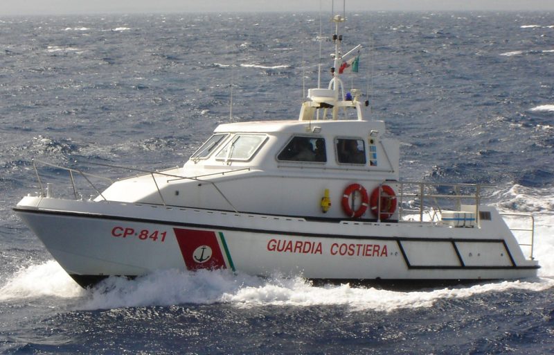 Sub disperso ad Acitrezza. Ricerche di Guardia Costiera e Vigili del fuoco