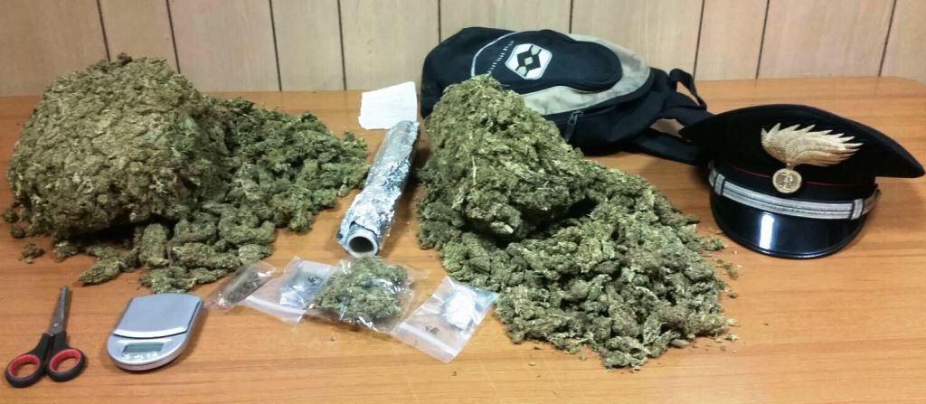 Aci S. Antonio: nascondeva 2 Kg di “marijuana” nel bagno. Arrestato insospettabile