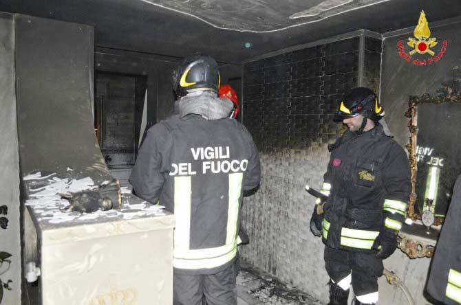 Catania, tragico incendio in casa: muore 47enne