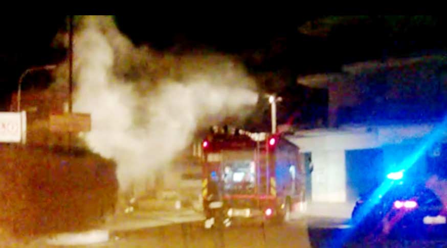 Giarre, in azione il racket delle auto rubate: a fuoco Alfa 147