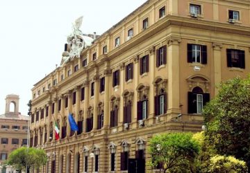 Impresa siciliana vanta 50 milioni dallo Stato che non paga ma esige il pagamento delle tasse.