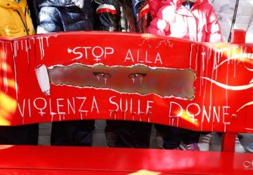 Randazzo: una panchina rossa contro la violenza verso le donne