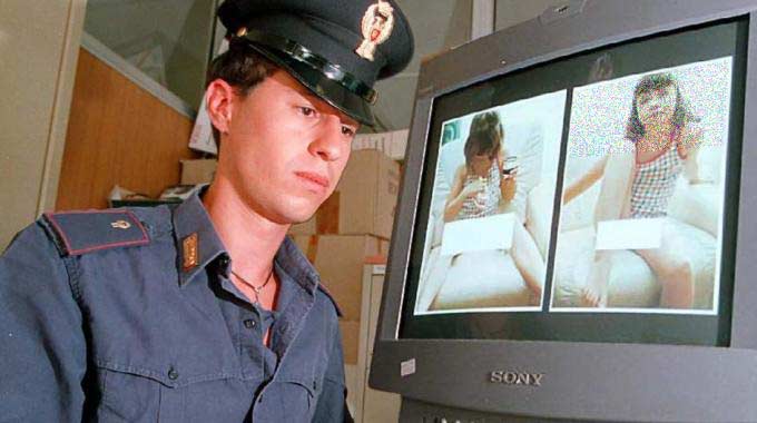 Pedopornografia e violenza sessuale: arrestato 63enne