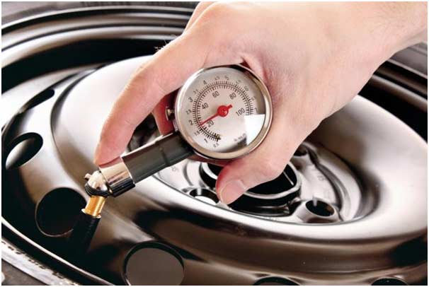 Pressione pneumatici: consigli per una corretta pressione di gonfiaggio