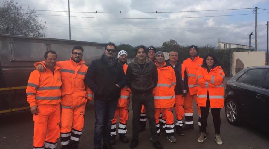 Riposto, disagi nella raccolta dei rifiuti. Il sindaco Caragliano: “Comune incolpevole dei disservizi”